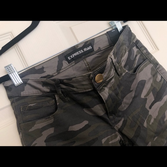 Express Camo Jeans - Picture 13 of 16